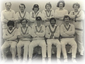 1977 team with professional, Shafiq Ahmad